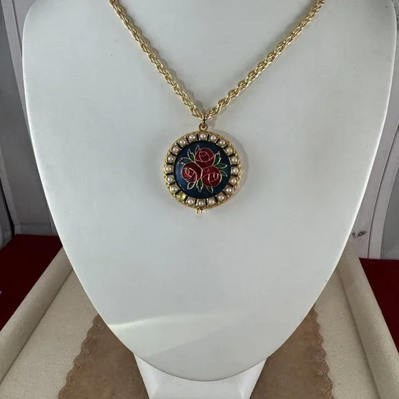 Vintage Ladies Pendant Watch 1960